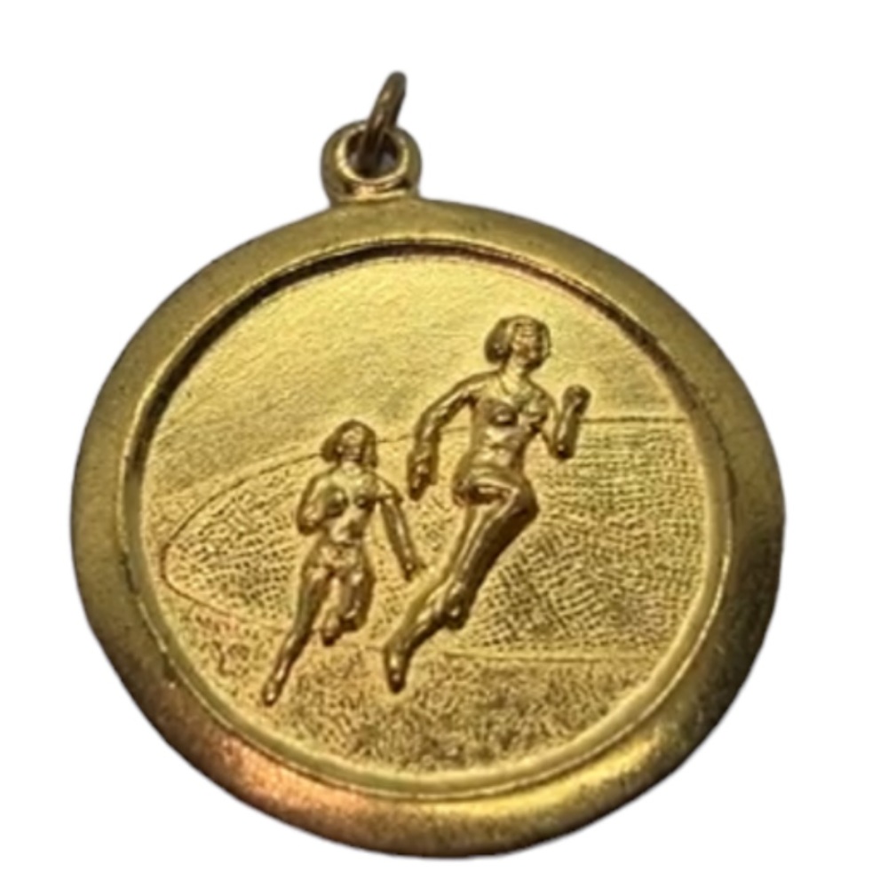 WOMENS TRACK AND FIELD ROUND PENDANT MEDAL GOLD TONE VINTAGE